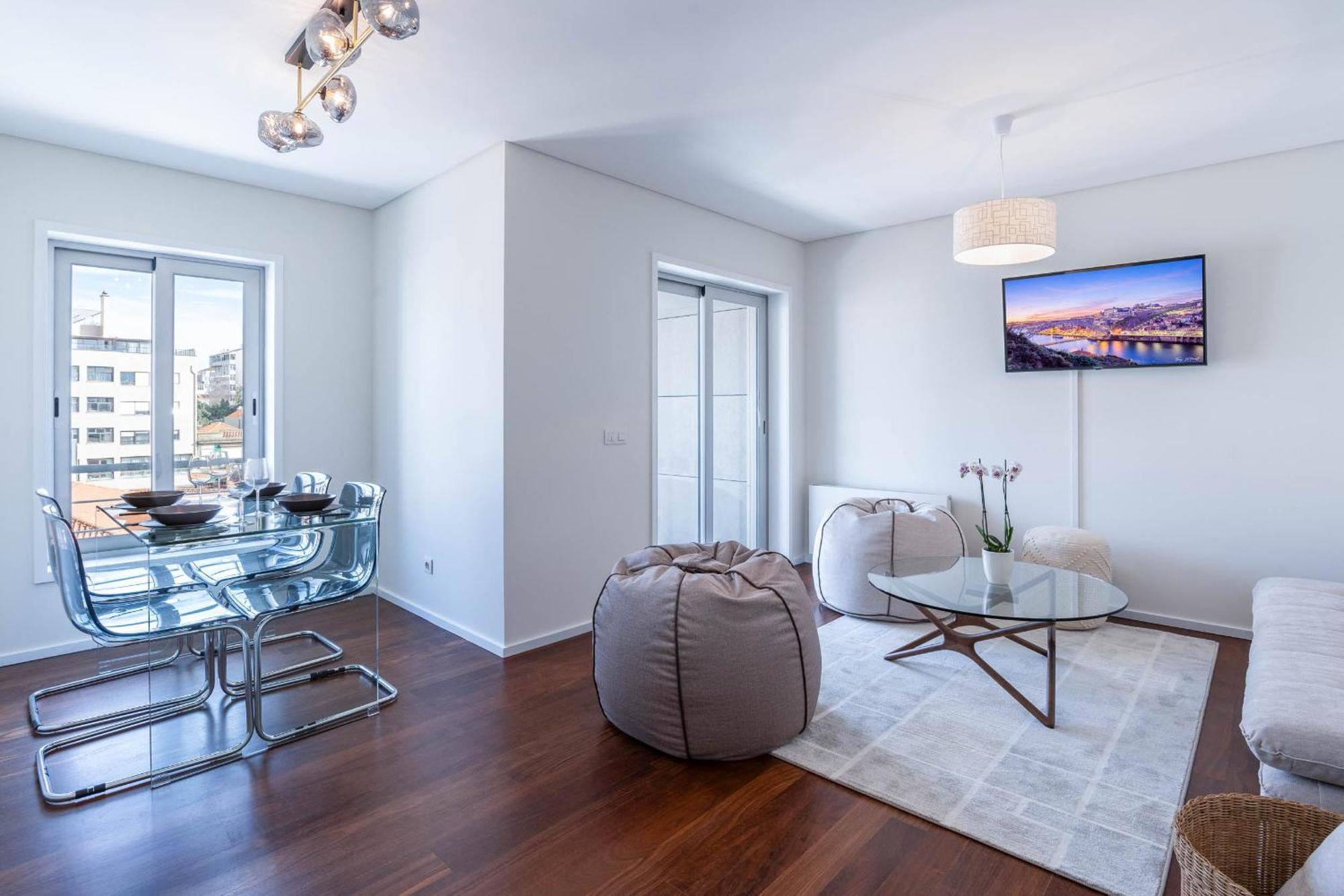 Cedofeita Sunny Apartment - Balcony & Parking 波尔图 外观 照片